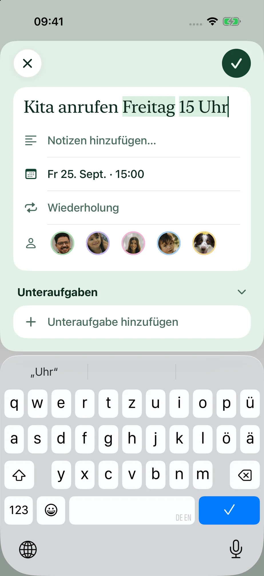 Eine neue Aufgabe: „Kita anrufen Freitag 15 Uhr“ mit grün markiertem Tag und Uhrzeit, darunter der erkannte Termin